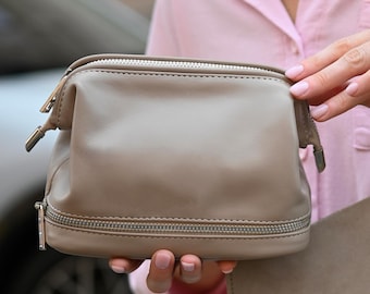Leather Cosmetic Bag, Beige Makeup Bag, Italian Leather Travel Organizer, Toiletry Bag