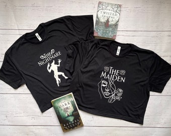Camisa con licencia One Dark Window Comfort Colors, dos coronas retorcidas, The Shepherd King Merch, Rachel Gillig, Raven Yew, Elspeth Spindle