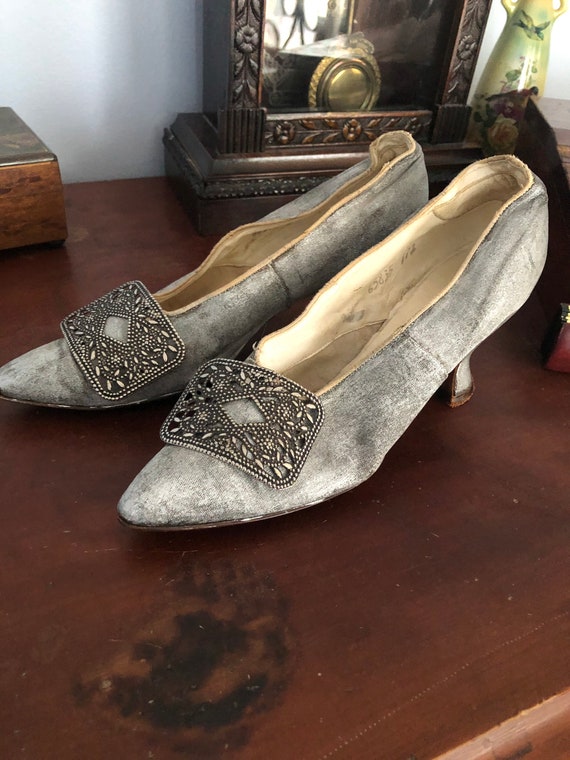 Beautiful antique Edwardian heeled shoes with buck