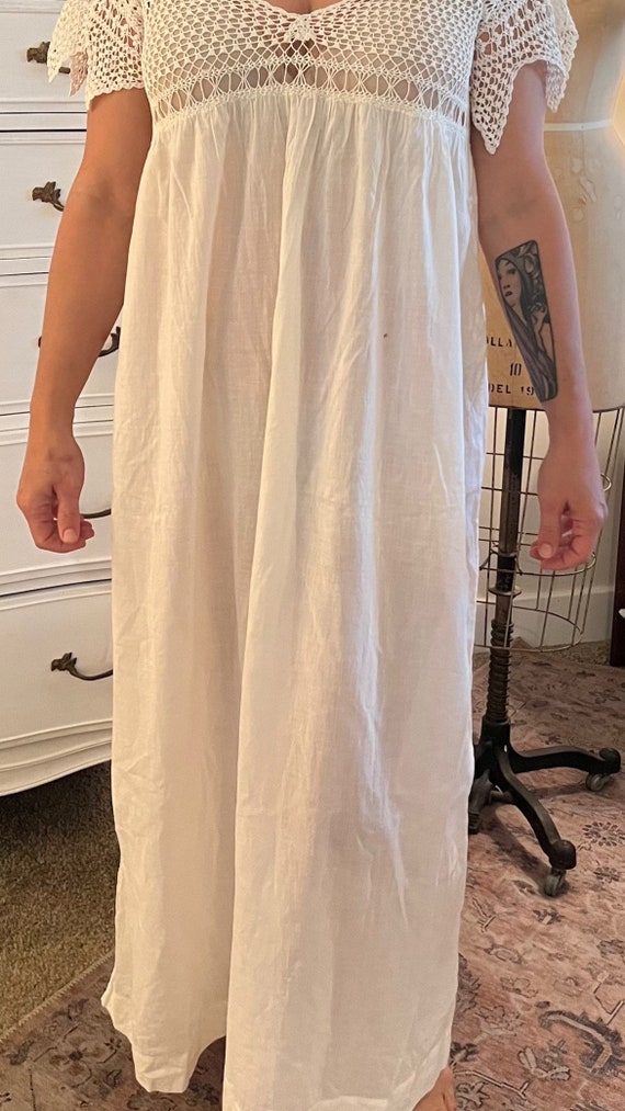 Antique early 1900s Edwardian nightgown with handmade… - Gem