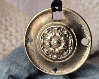 Solid brass diz  with flower design for making sliver or roving for spinning