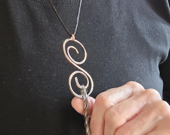 Portuguese knitting necklace