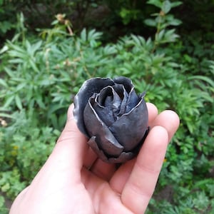 Iron anniversary gift, 6th anniversary gift, iron gift for her, Metal rose sculpture, Table decorations, Metal decorations, Rose