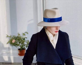 Sombrero Fedora de mujer de terciopelo de fieltro de lana de ala ancha beige claro, traje elegante de sombrero de mujer