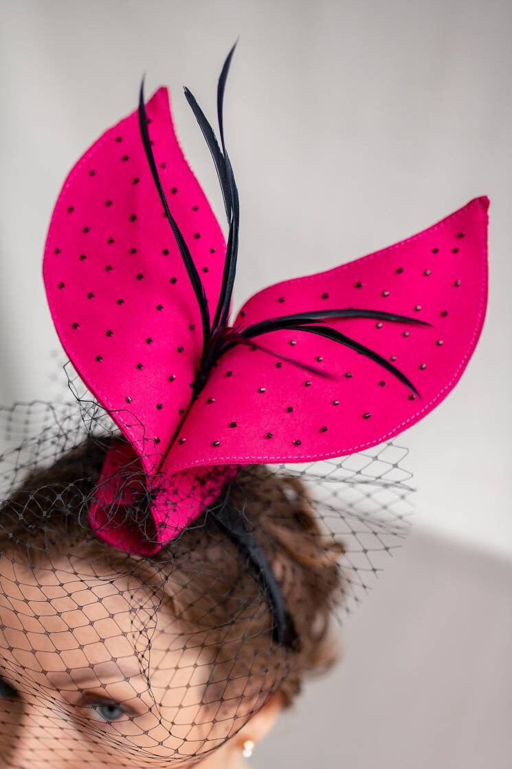 Hot Pink Kentucky Derby Fascinator: Black Birdcage Veil  display picture 2