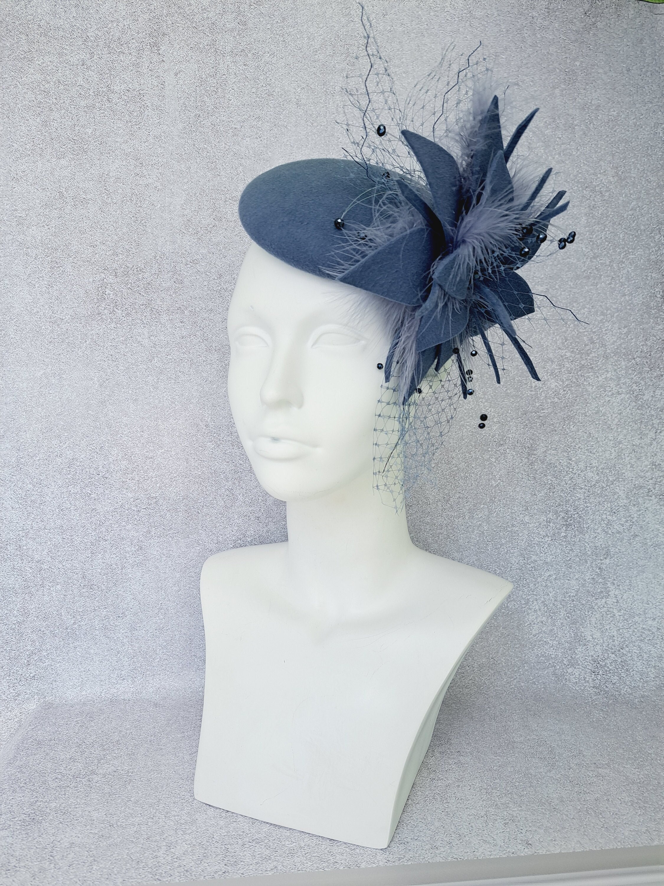 Wool Felt Fascinator Pillbox Hat with Flower Veil Derby Style display picture 1