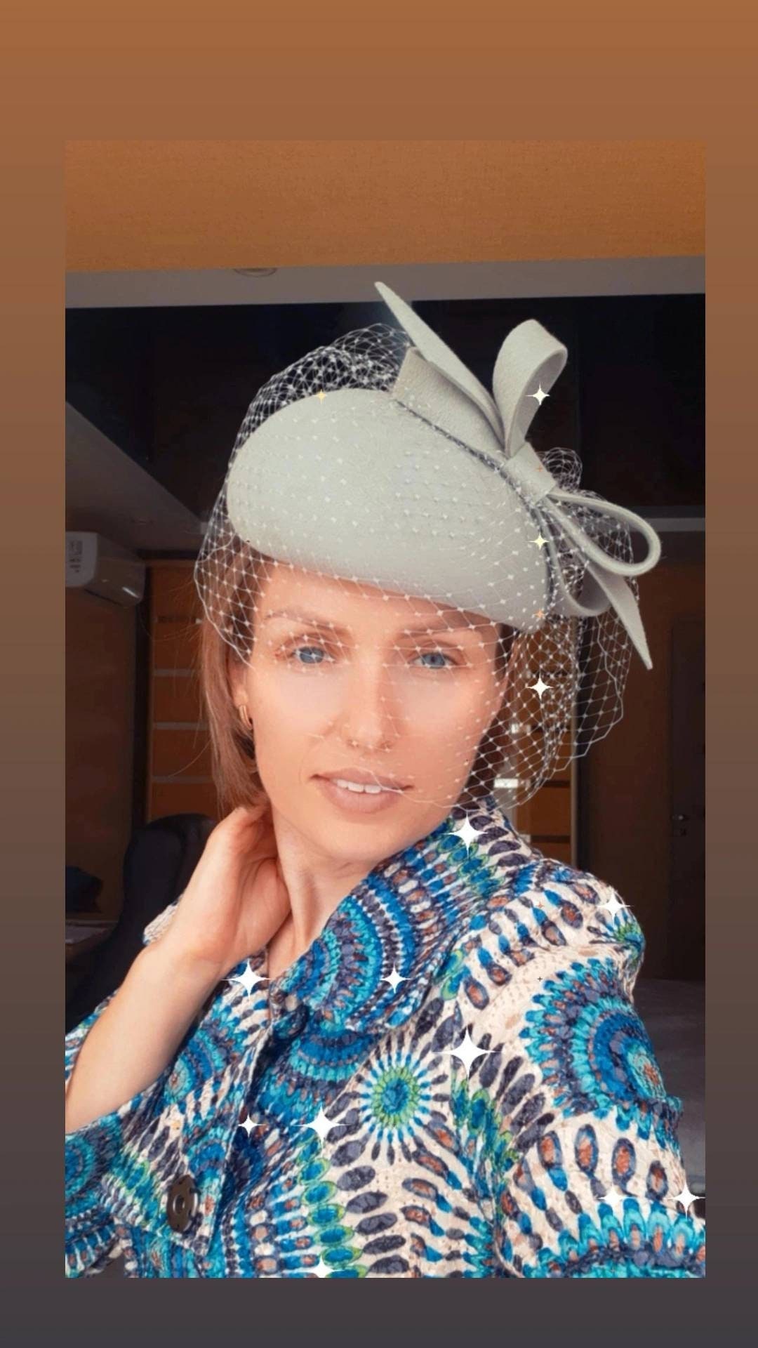 Gray Wool Pillbox Hat: Elegant Bow Veil Fascinator - Etsy display picture 2