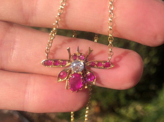 Antique Victorian Butterfly/ Bee 18ct /14k Neckla… - image 8