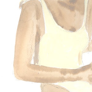 Peut inclure: Une peinture &agrave; l'aquarelle d'une personne portant un haut sans manches jaune clair. Les bras de la personne sont crois&eacute;s et le haut est visible des &eacute;paules &agrave; la taille.