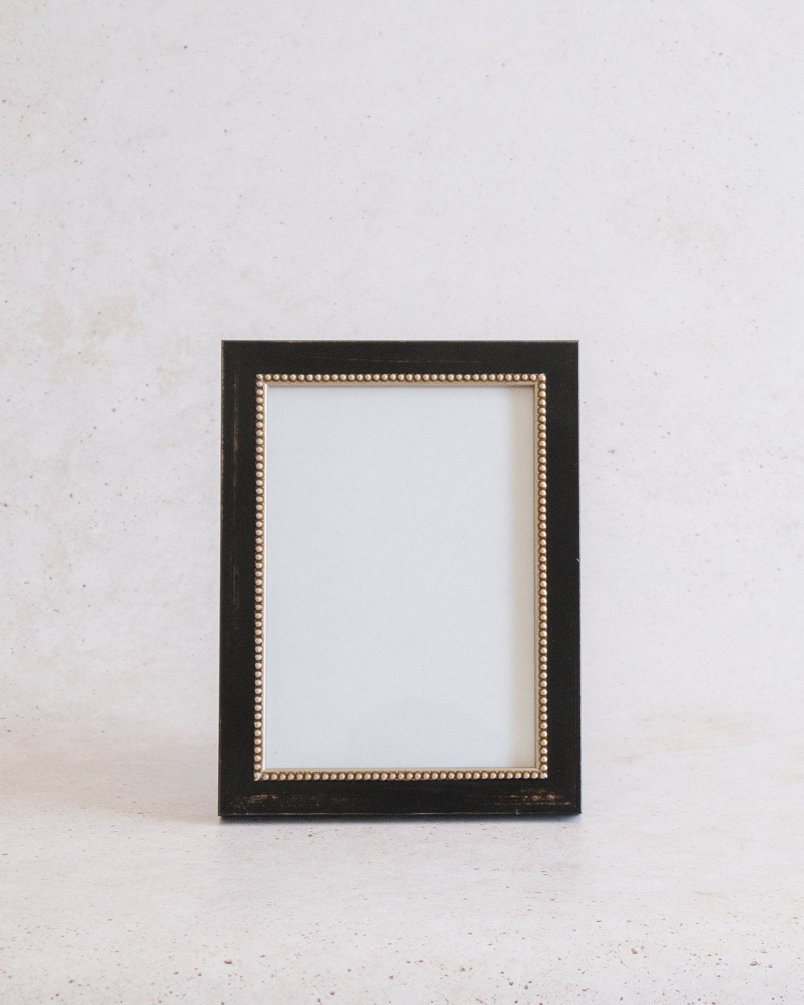 Black Silver Beaded Frame. Beaded Frames Art. Black and Silver Frame ...