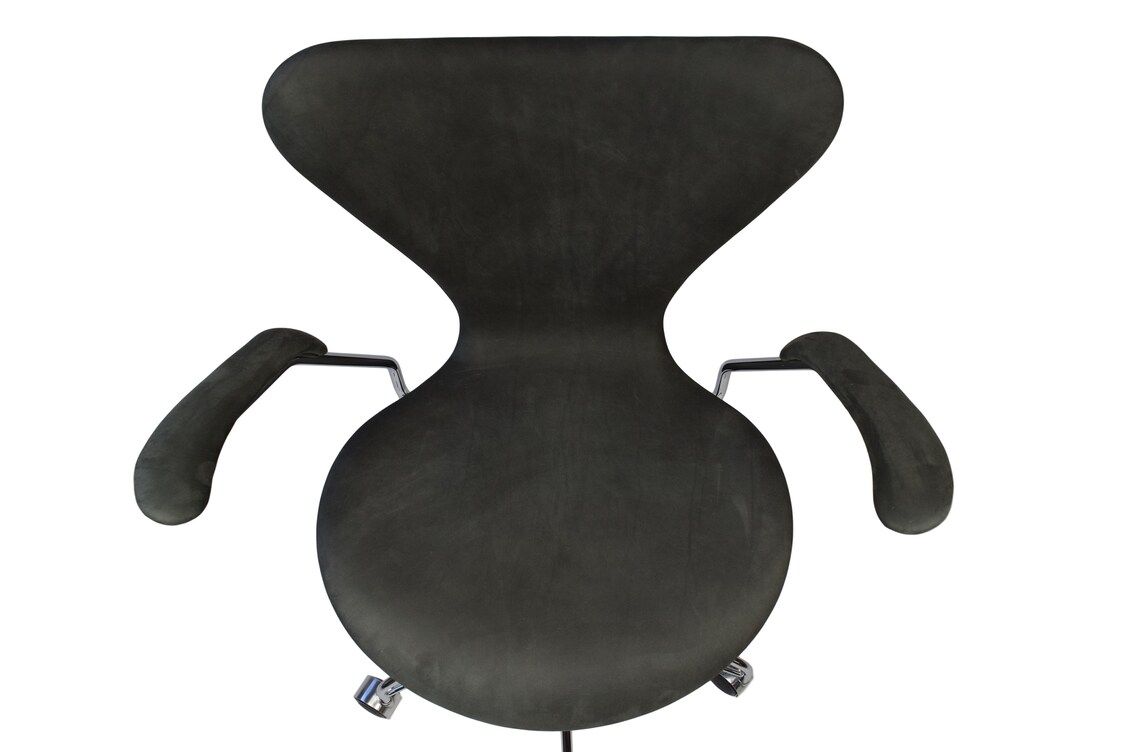 Arne Jacobsen 3207 office chair with high-quality aniline | Etsy