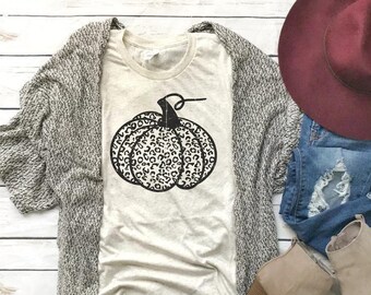 Leopard Print Pumpkin Graphic Tee Women's, Pumpkin Patch, Fun Cute Boho Vintage Distress, Natural Color, Fall Outfit for Women, Shirt TShirt