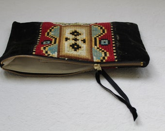 victorian velvet and embroidery clutch/pochettte