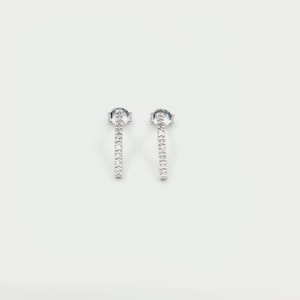 750 Weißgold Ohrstecker mit 0,22ct seltenen, Natur Pink Diamanten 1,6x0,2x0,12cm