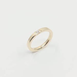 585 Gelbgold Ring mit Diamant 0,11ct. IF/TW Lupenrein, Größe 56