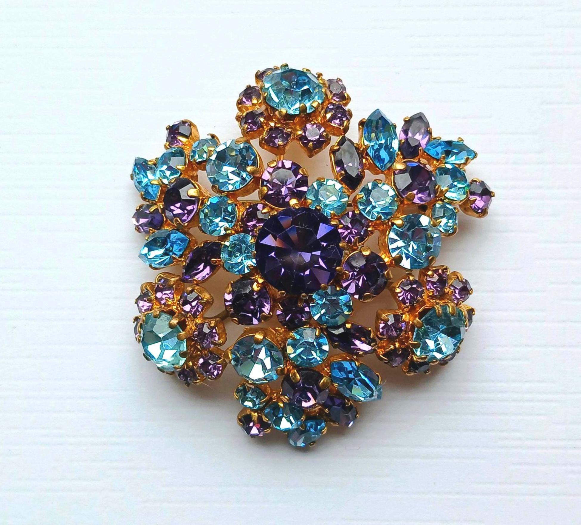 Vintage Austria Brooch - Etsy