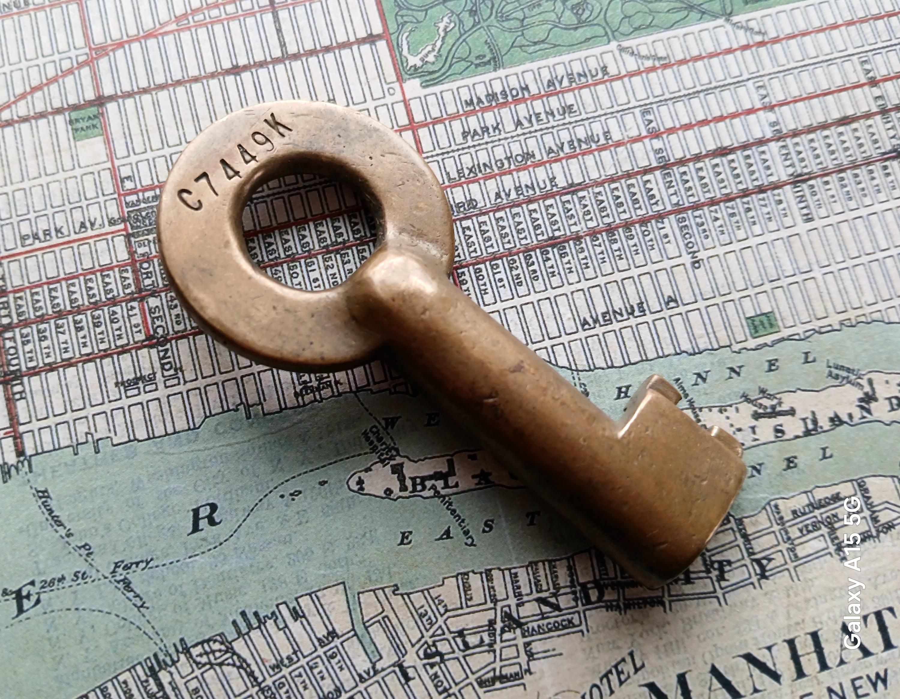 Antique "Central Region, Cleveland Division" Open Barrel Brass Railroad Switch Key