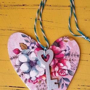 Floral key-to-my-heart hanging love heart