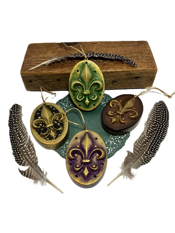 Handmade Hanging Oval Fleur De Lis Ornament