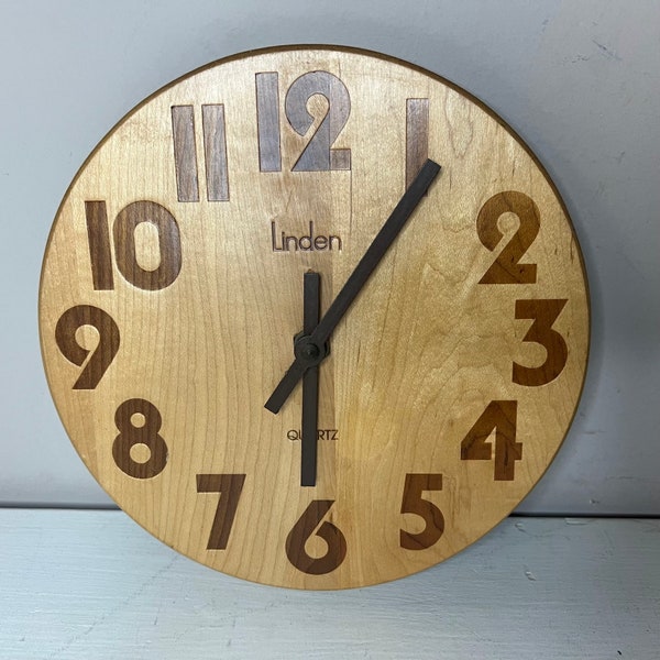 Vintage 1970s LINDEN Quartz Butcher Block Wooden Round Clock, Retro MCM Wood Clock 70s Clock, Tested Works