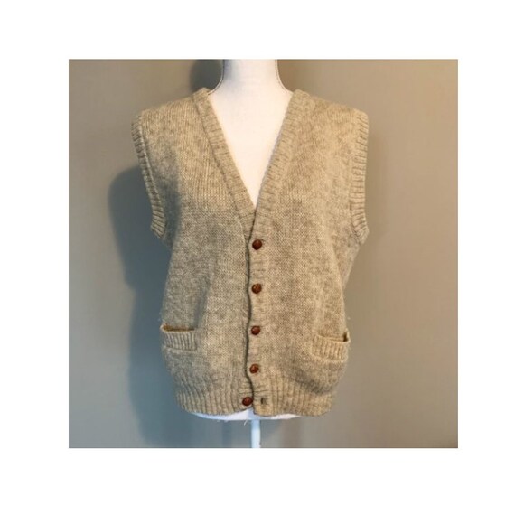 Vintage Hilda Ltd 100% Pure Wool Tan Knit Sweater