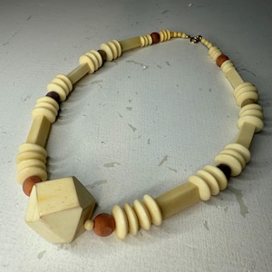 Vintage Carved Look Chunky Sculptural Beaded Necklace in Muted Shades, Vintage Chunky Beaded Necklace, 1980s Chunky Sculptural Necklace 80s