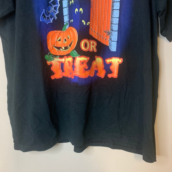 Vintage Trick Or Treat Halloween Graphic T-Shirt,… - image 4