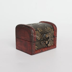 1:6 Scale Treasure Box Chest Rustic Wood Classical Style Fits 12&quot; Action Figures