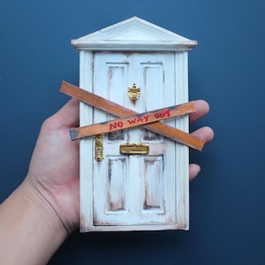 1/12 Scale Miniature Horror Spooky Exquisitely Handmade Model Mini Toy For Dollhouse Halloween Zombie Diorama
