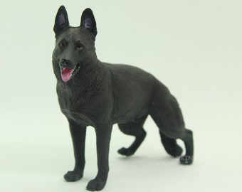 1/6 Scale Black German Shepherd Dog Figurine Pet Model Toy for 12in Action  Figures Toy Soldier Doll 