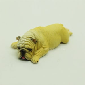 1/6 Scale Sleeping British Bulldog Figurine: Action Figure Doll Model