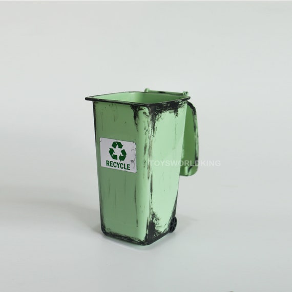 BARBIE SIZE DOLLS TRASH/RECYCLE CAN