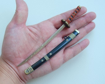 1/6 Scale Katana Sword Model: Samurai Ninjia Toy for 12" Action Figure