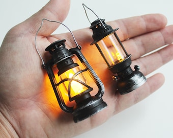 2 X 1:6 Scale Mini Kerosene lamp barn lantern Vintage Style Model Mini Toy Set For 12 in Action Figures Doll Dollhouse Diorama