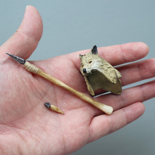 1/12 Scale Miniature Wolf Head Hood & Bone Spear, Dollhouse Tribal Warrior Costume Accessories