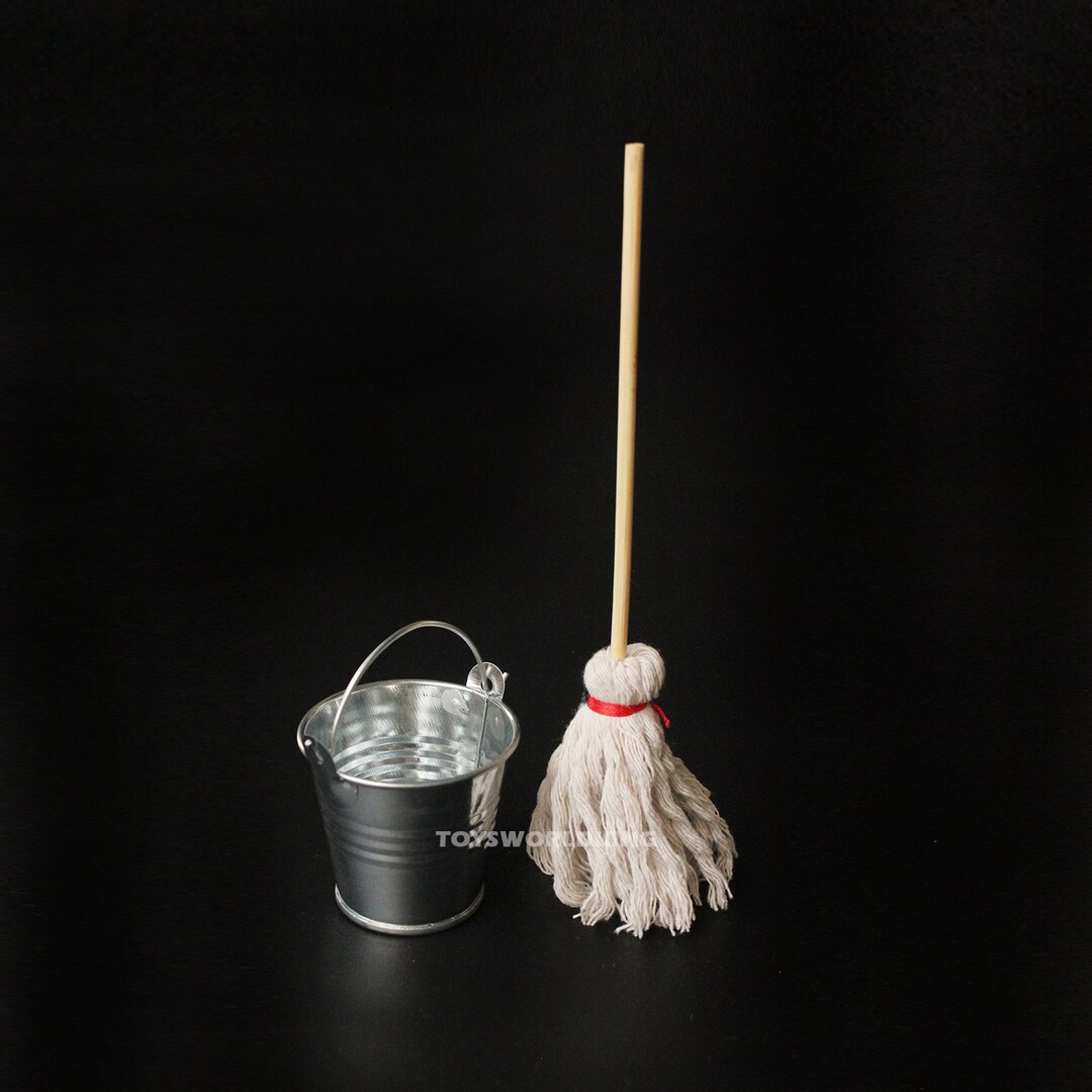 1:6 Scale Handmade Mop and Bucket Model Mini Toy for 12