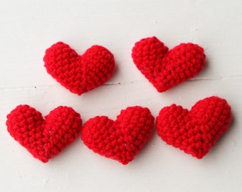 5 x coeurs rouges faits main au crochet, breloques 3D pour mariage, fabrication de cartes, motifs de couture déco