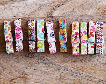 Floral Wooden Mini Pegs – Assorted Pattern Photo Clips for Crafts (Set of 10)
