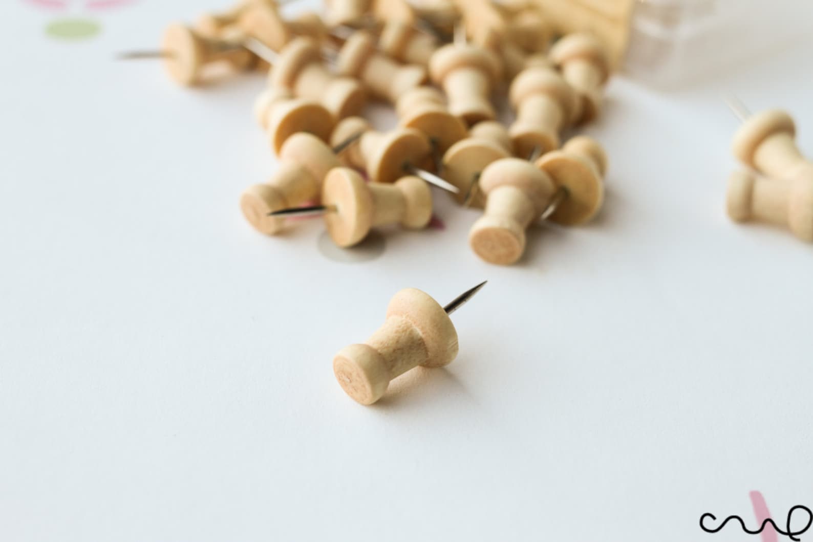 Light Brown Wooden Push Pin 25 Drawing Pins Cork Board Map Etsy UK