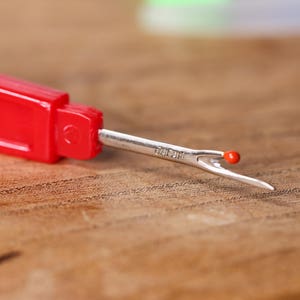 TW Colourful Seam Rippers Japan Made Sewing Tool Stitch Thread Unpicker ...