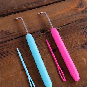 Knitting Loom Hook and Needle Set Blue or Pink Yarn Pick Tool for Loom Knitting Projects DIY Craft Weaving Accessories Knitting Tools