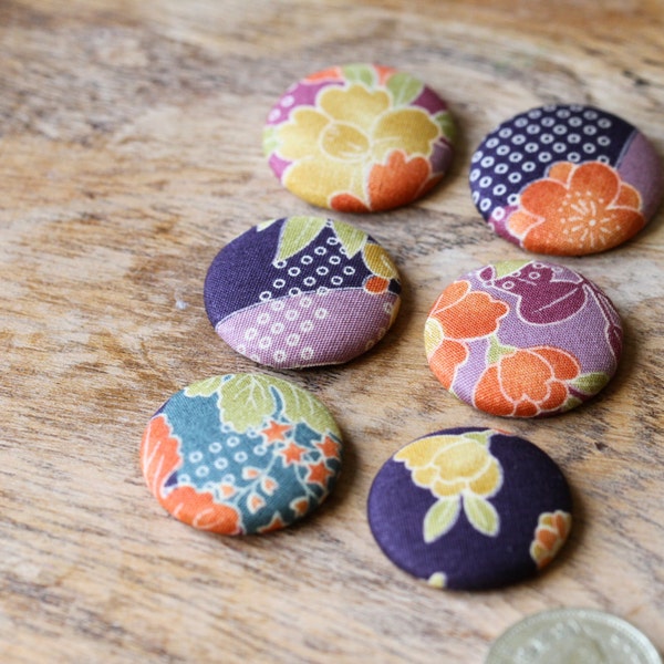 Lot de 6 boutons floraux, motifs japonais, recouverts de tissu, noir, dos plat, 40 l 25 mm