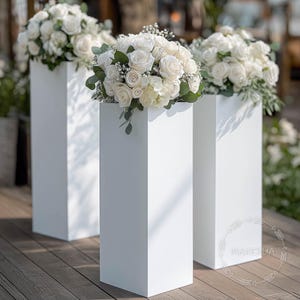 Witte vierkante displaystandaard kolom pijler sokkel showcase cilinder plint verhoging podium tafel bruiloft verjaardag decoratie bloemen bloem decor
