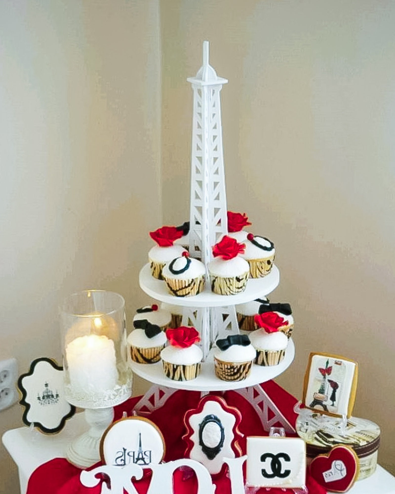 Buy Custom Acrylic Eiffel Tower Cake Stand, made to order from Artifacture  | CustomMade.com