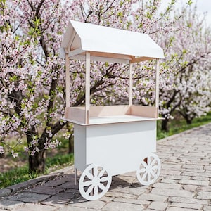 Espositore per carretto di dolciumi in legno bianco, espositore per torte, per compleanni, matrimoni, mercatini di Natale, cibo, catering, eventi, ruote, bar, dolciumi, decorazioni per feste