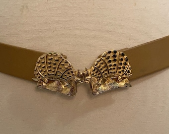 Mimi di N 1972 Gold Acorn Oak Leaf Belt Buckle Clasp Vintage Designer Statement il_fullxfull.6274115590_lbm9.jpg main image 4