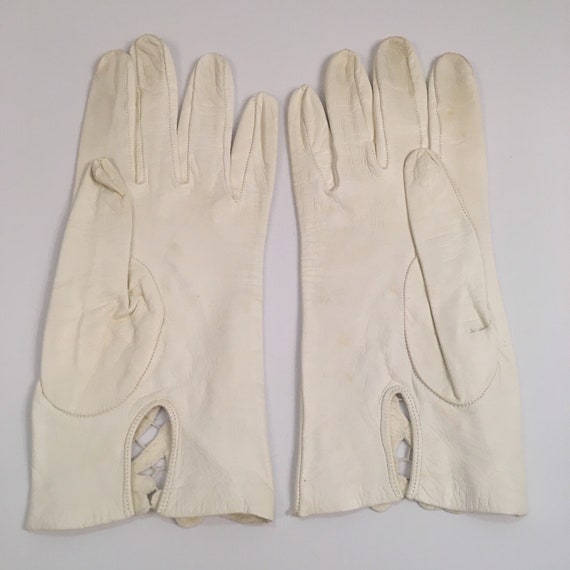 Vintage 1950s Portlano Ivory Leather Lace Gloves Made… Gem