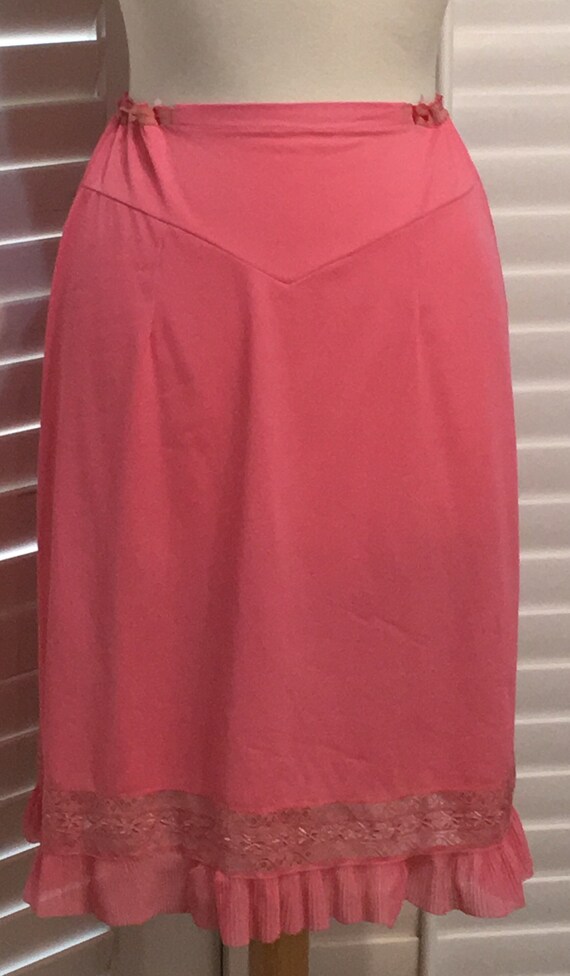 Vintage Nylon Half Slip Coral Pink Lace Trim Accordio… Gem