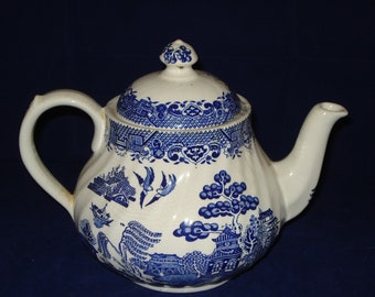 Willow pattern Tea pot
