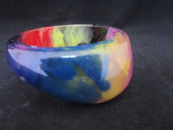 Perspex bangle multi colour - image 1